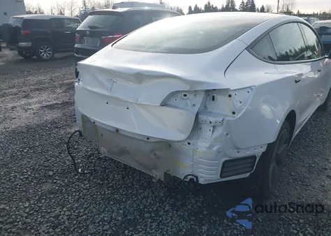 2023 Tesla Model 3 z USA, uszkodzony, nr VIN 5YJ3E1EA5PF570366